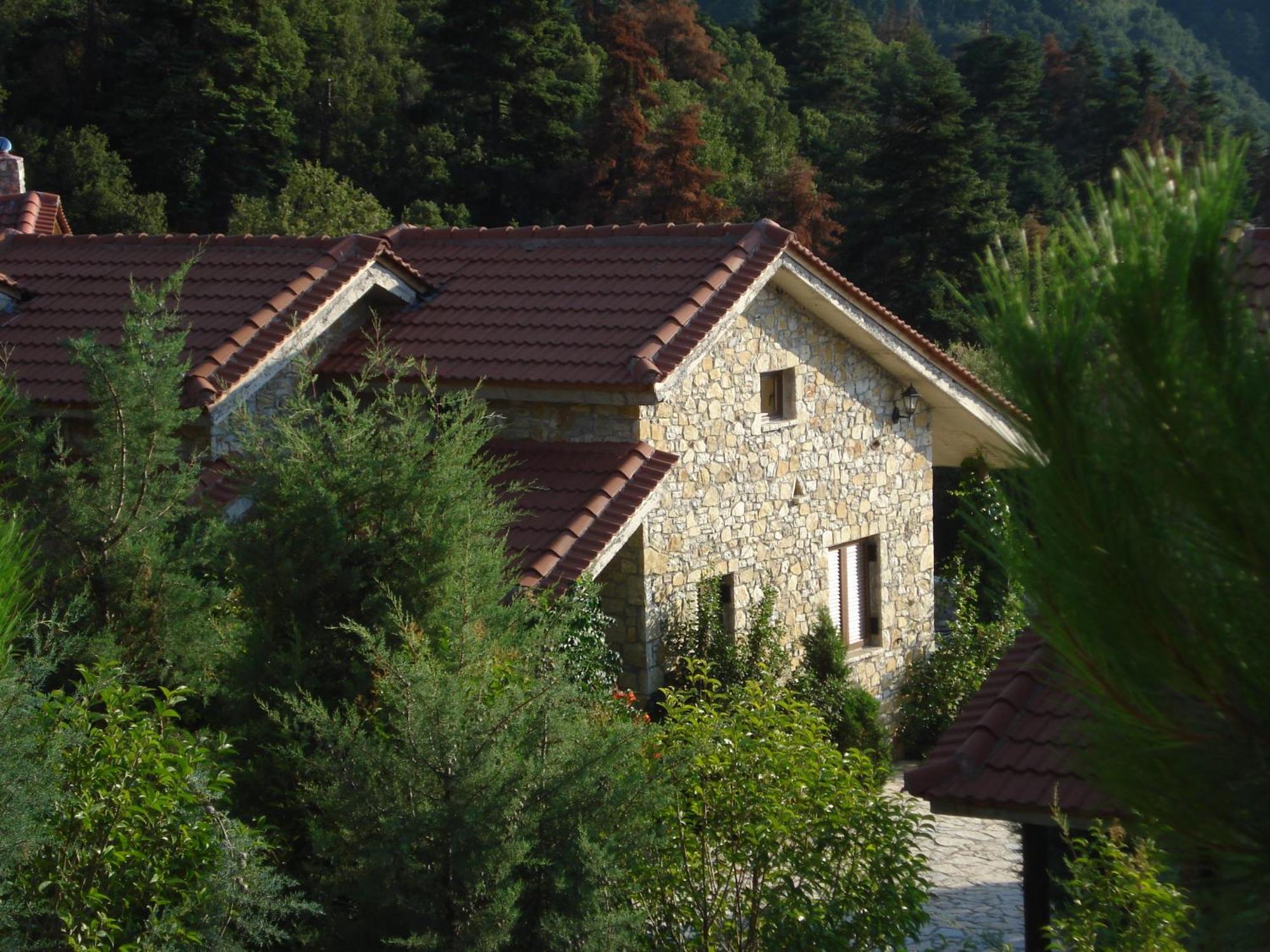 Georgio's V Chalet Kalavrita Exteriör bild